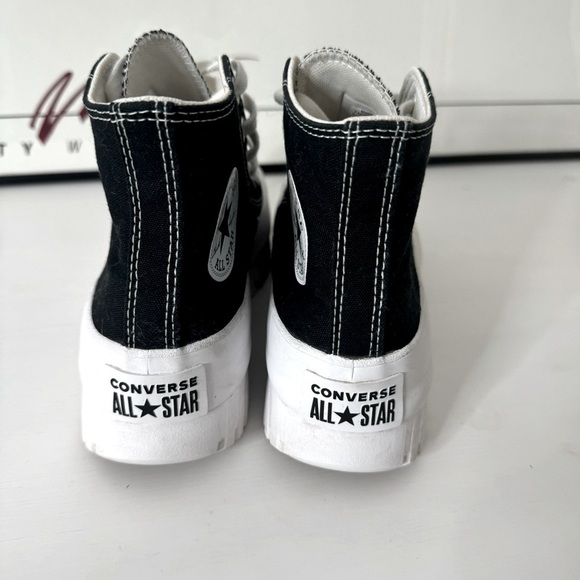Converse Chuck Taylor All Star Lugged 2.0 High Top Black Canvas Size 7 - Picture 9 of 16